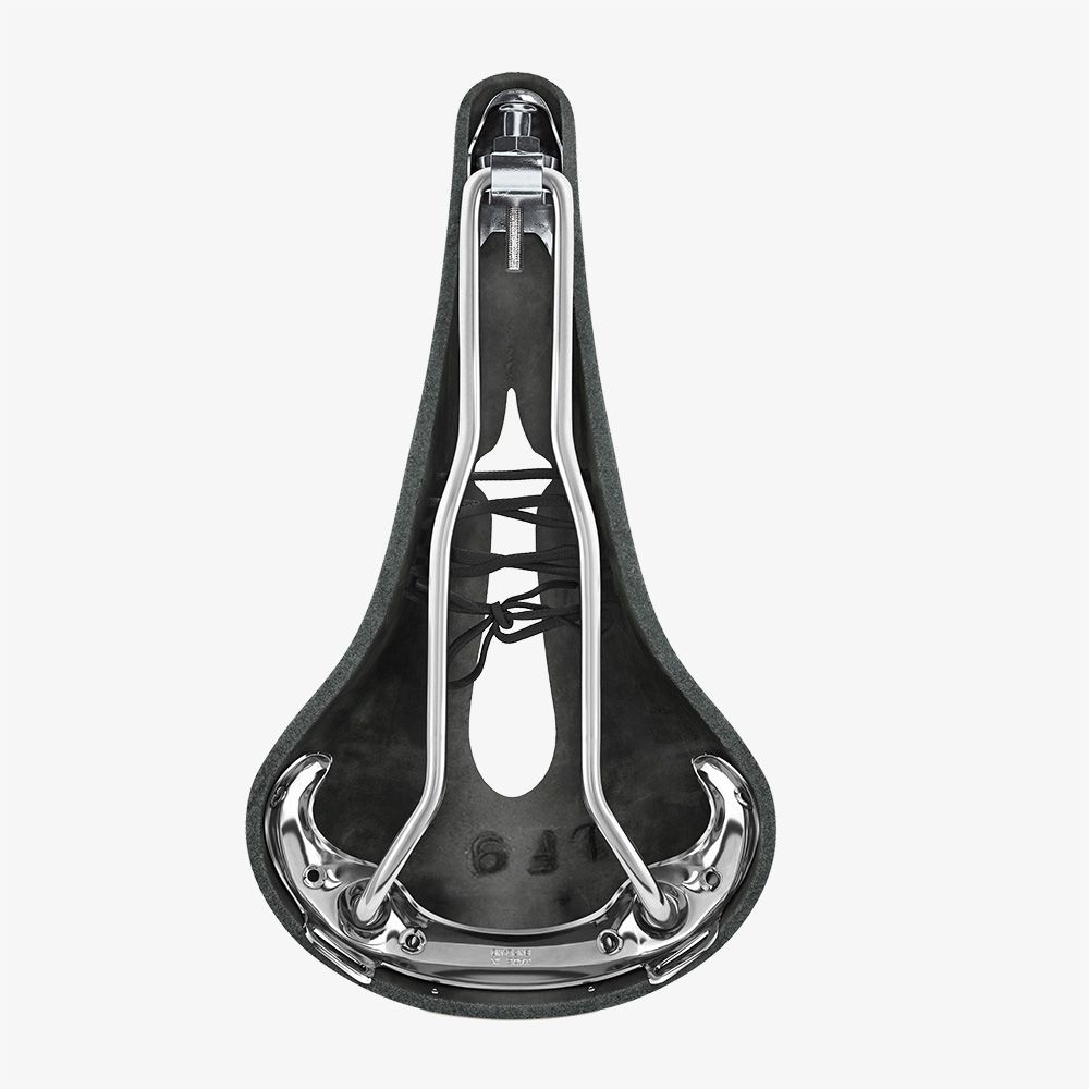 B17 Narrow Carved