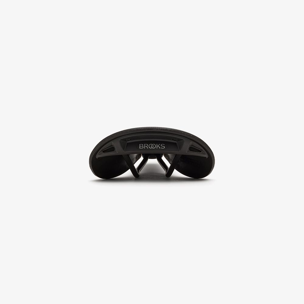 5_c17_black_cambium_saddle_back