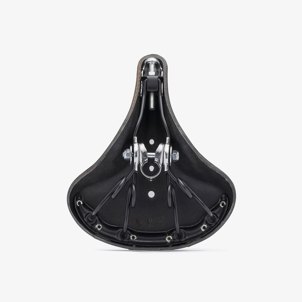 B391000A07202_3_brooks_england_b72_black_leather_saddle_city_heavy_duty_bottom