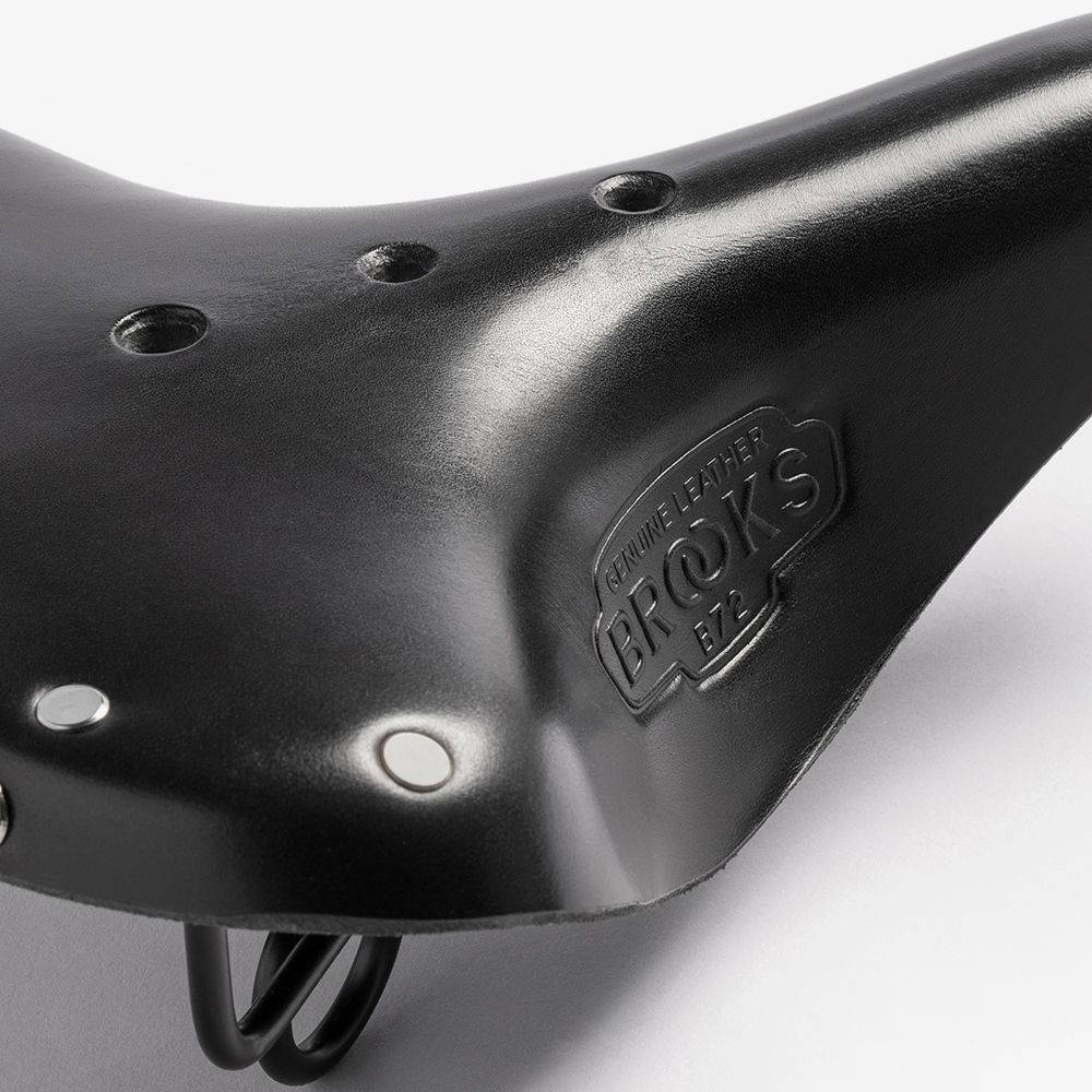 B391000A07202_6_brooks_england_b72_black_leather_saddle_city_heavy_duty_detail1