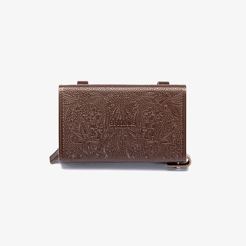 d-shaped_B18_1L_a_brown_bike_bags_front