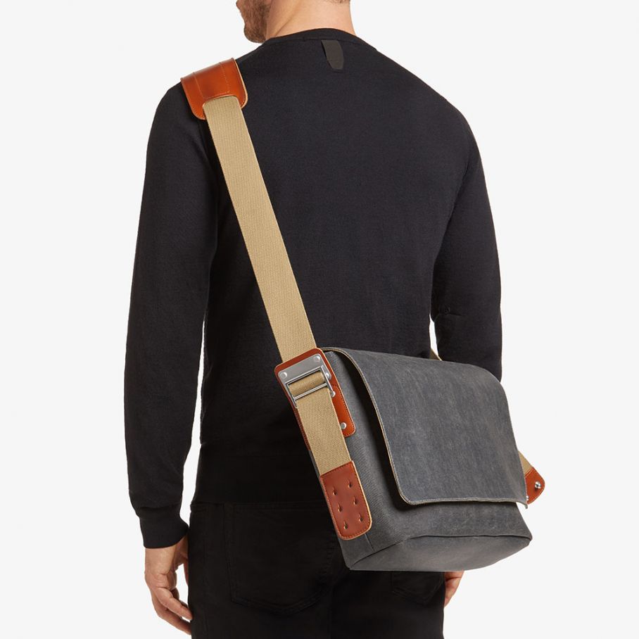 Brooks England Messenger Bags: Beautiful Crafted & Practical 